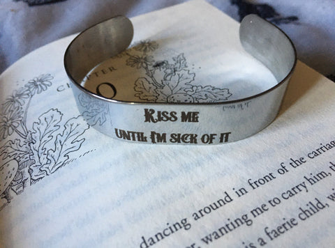 Kiss me stainless steel bracelet